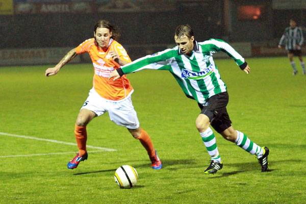 WKE Emmen - SC Genemuiden (Foto Helmich Lubberts).